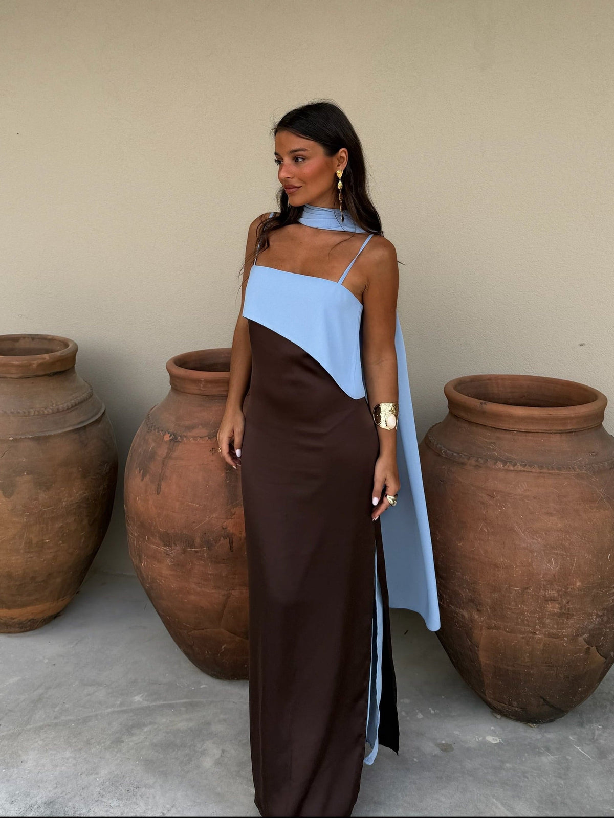 Viviana | Vestido largo bicolor con pañuelo – vista 1