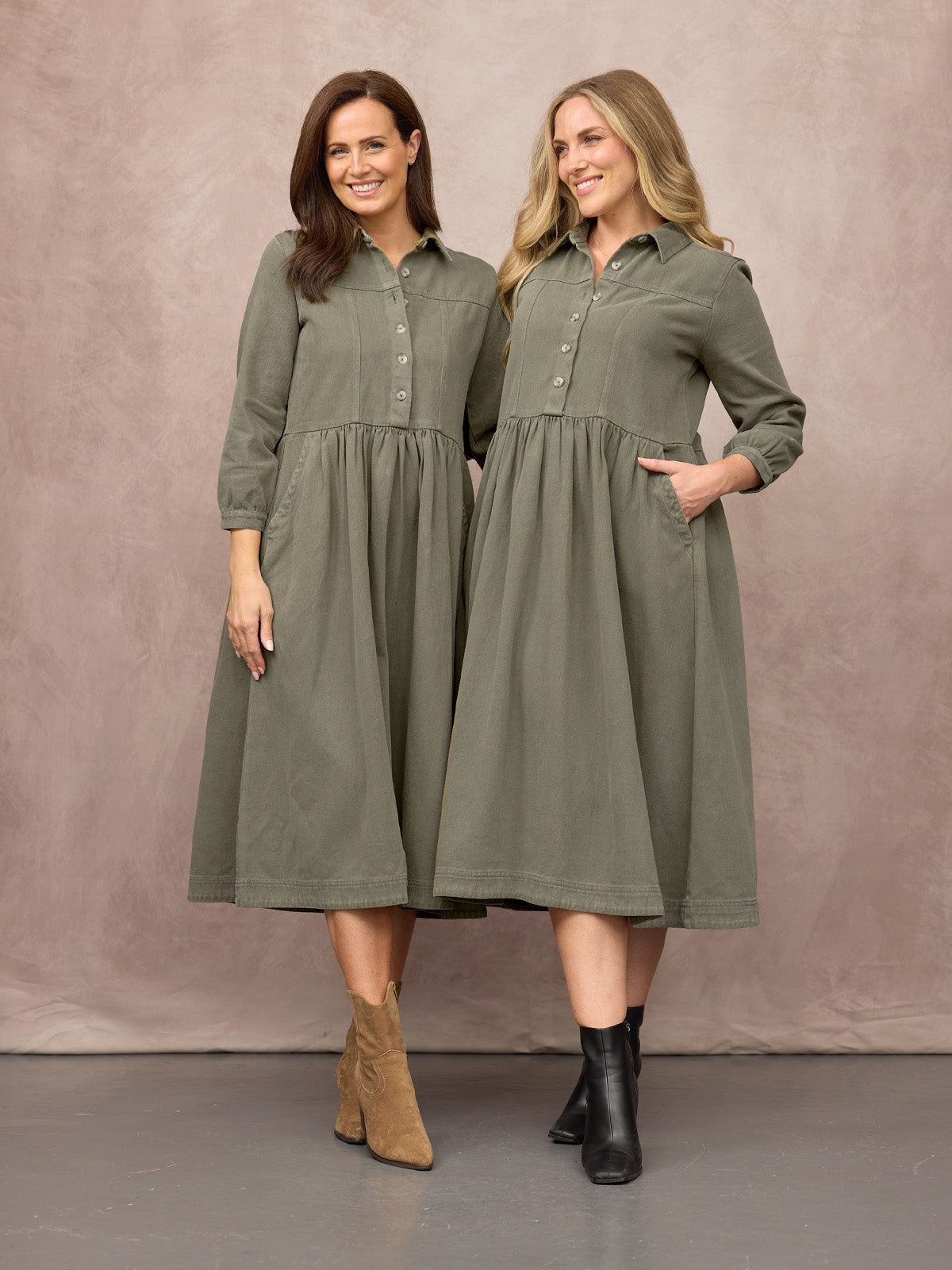 Vestido camisero midi caqui — vista 10