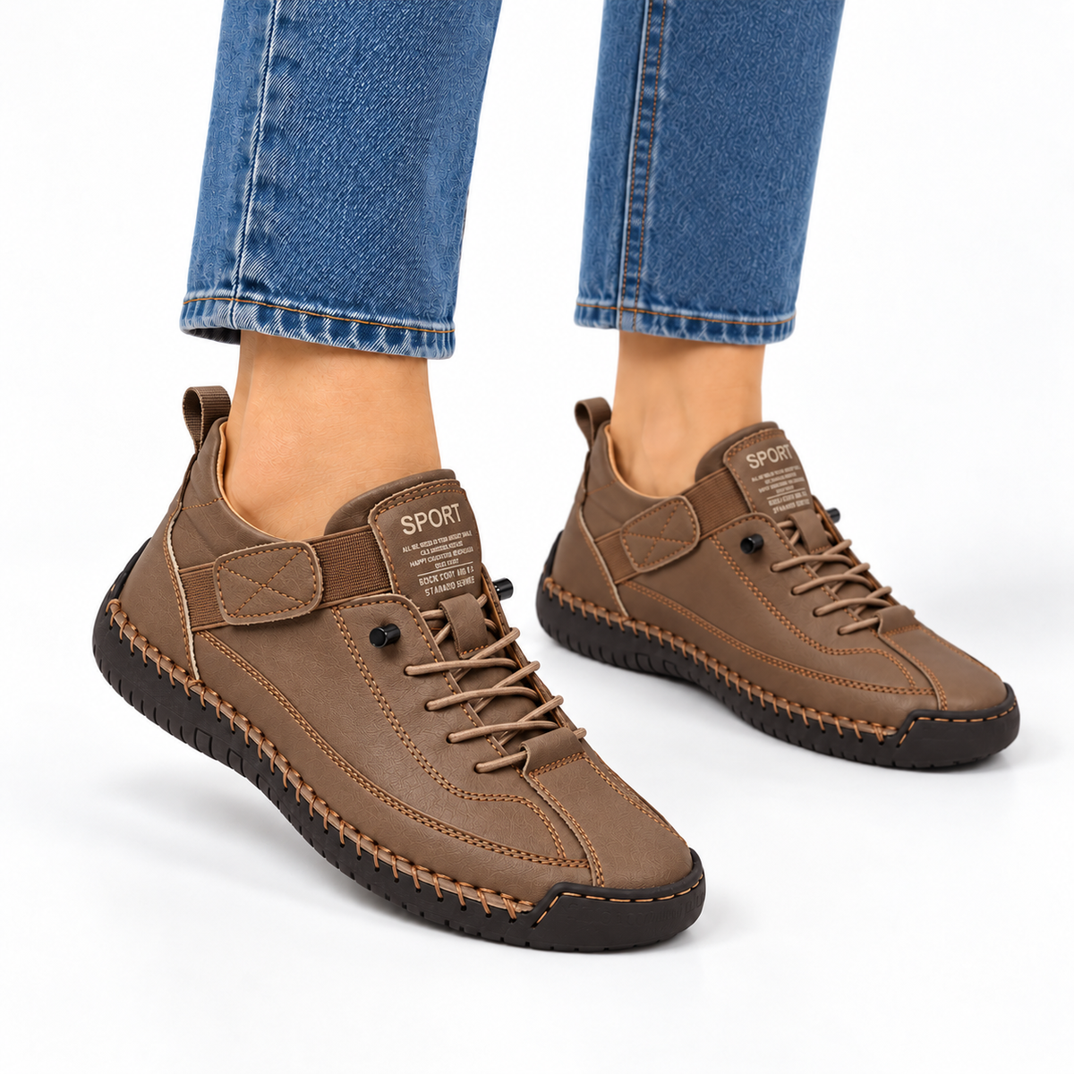 Manon, zapatillas marrón topo con cordones: zapatillas llevadas con vaqueros.