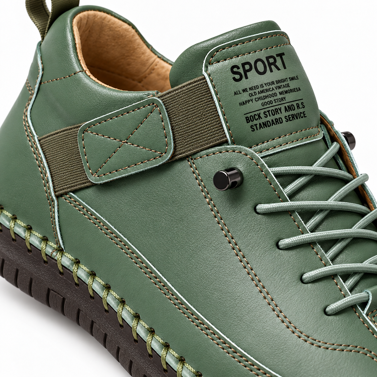 Valentine, zapatillas verdes con cordones: detalle de la etiqueta y los pespuntes.